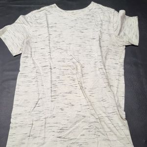CAT & JACK TSHIRT